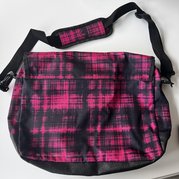 Hot Tuna pink black crossbody satchel bag - Picture 9 of 13